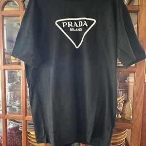Designer Brand T shirt/ Tee shirt Prada